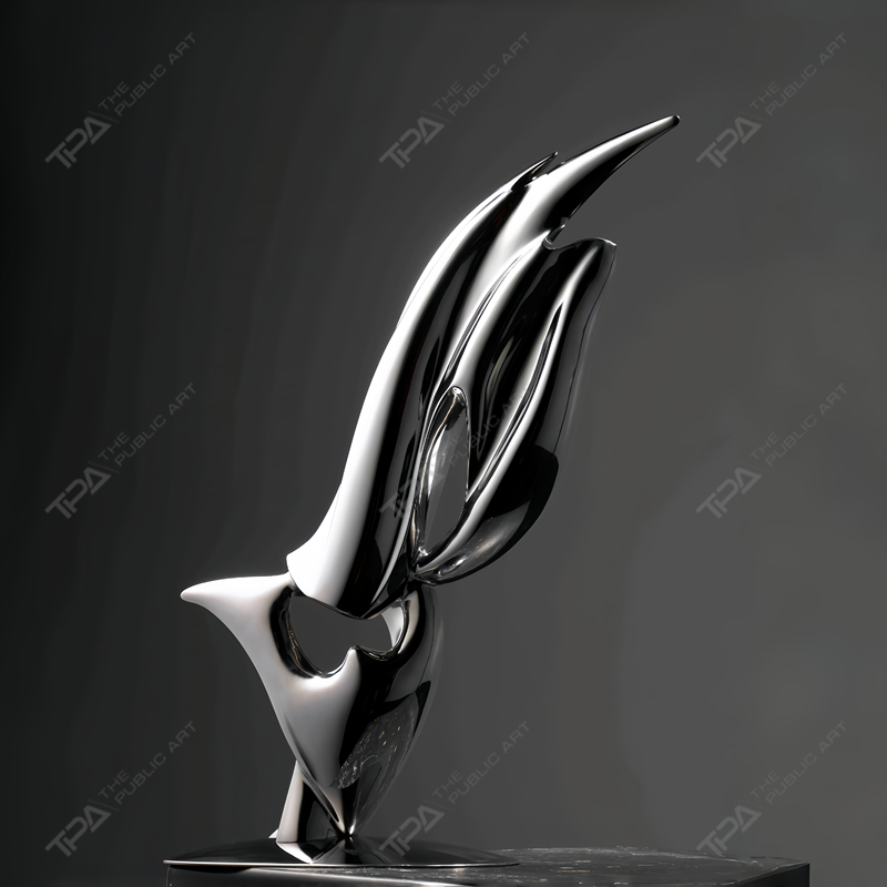 Escultura de acero inoxidable encargada 